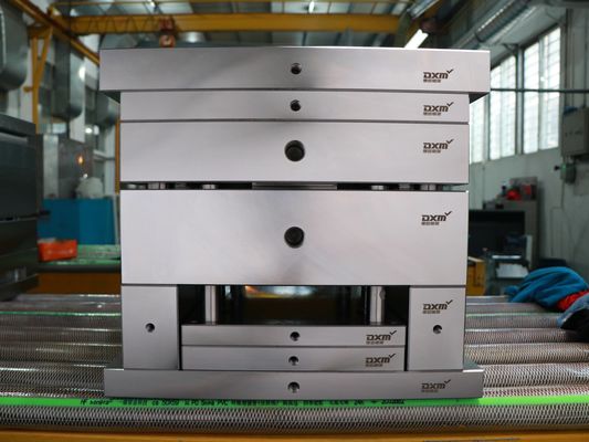 CNC que trabaja a máquina las bases de molde plásticas de las PC de la base de molde del Dme ISO9001: 2015