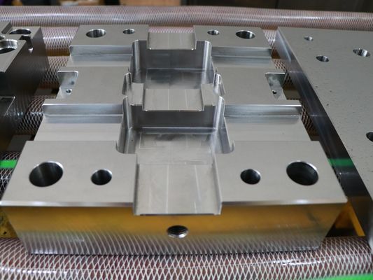 DXM Logo Superior Special Mold Bases con la superficie de pulido que muele de la precisión