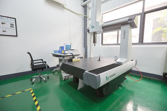 El prototipo de OKUMA moldeo por inyección el pulido de la precisión de la precisión de las piezas que molía