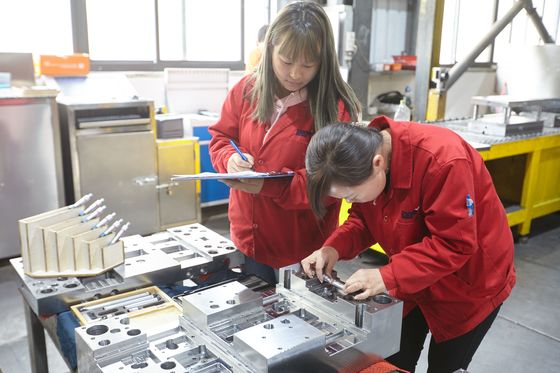 Precisión que muele color de acero de encargo de la base de molde de las bases de molde 50c Dme