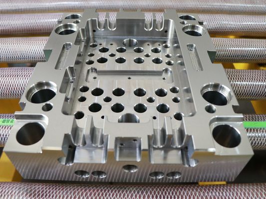 Dureza del estándar 140-170 de la base de molde del estruendo CK53 de ASTM 1050 JIS S50c