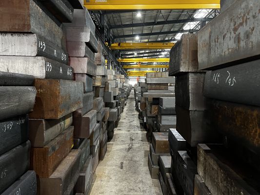 Material confiable de acero de la base de molde de  10Ni3MnCuAl para los moldeos por inyección